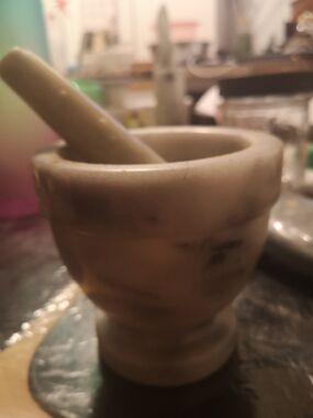 Marble spice crusher